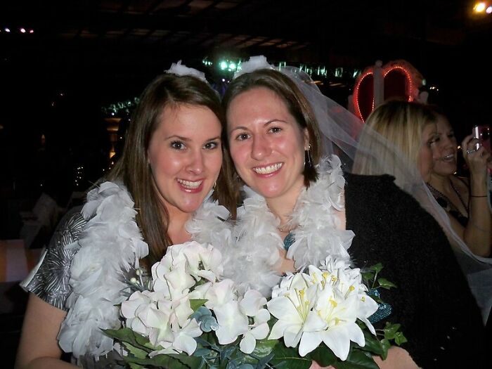 "Didn't Invite Me Because My Husband And I 'Are Never Available'": Brother Doesn’t Involve Sis In Wedding Plans Even Though She’s Paying For It "Didn't Invite Me Because My Husband And I 'Are Never Available'": Brother Doesn’t Involve Sis In Wedding Plans Even Though She’s Paying For It