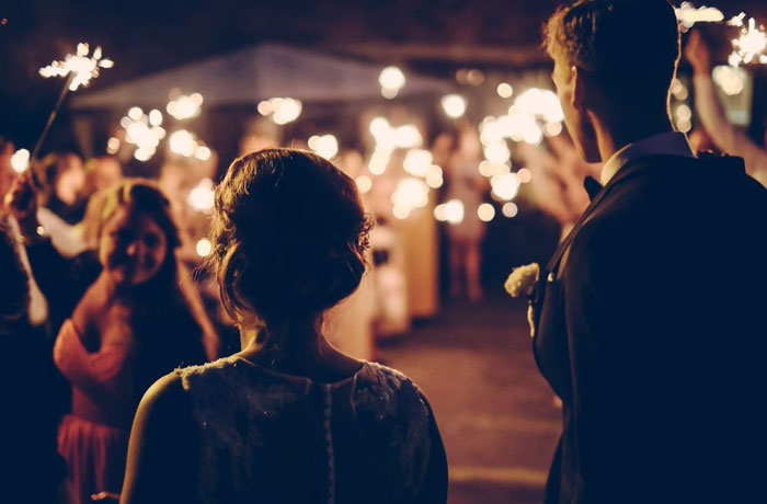 30 People Share Wedding Horror Stories Where The Couple Didn't Last Long Or Didn't Get Married At All