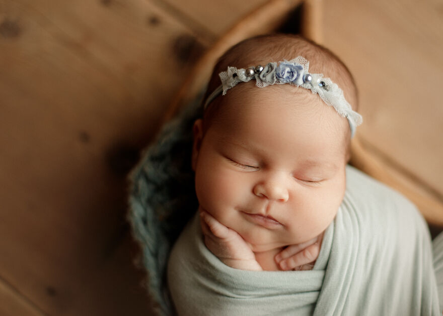 I Photograph Newborn Babies (10 Pics)