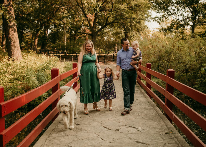 I Photograph Families And Their Dogs