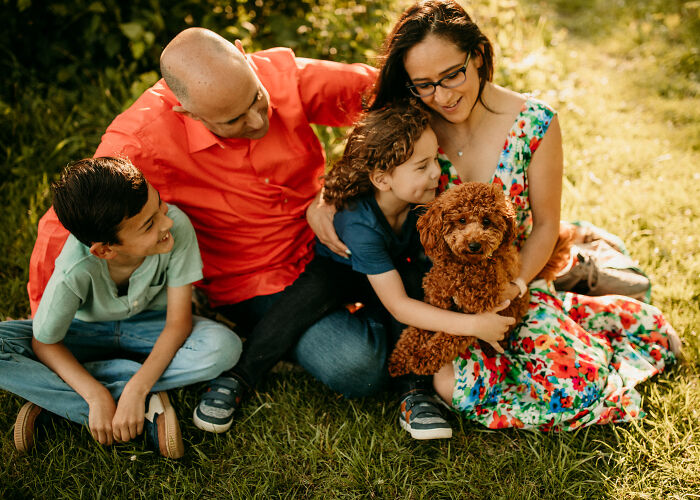 I Photograph Families And Their Dogs