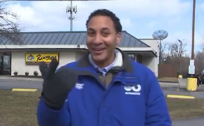 Mom Interrupts Son’s Live Shoot, Leaves Cameraman in Stitches, And Becomes Internet Sensation Mom Interrupts Son’s Live Shoot, Leaves Cameraman in Stitches, And Becomes Internet Sensation