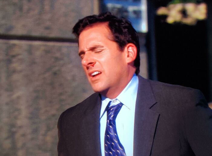 S5 E1: I Never Noticed Michael Had A Bloody Nose After He Falls Down Two Flights Of Stairs Because He's Running After Pam When She's Leaving For Art School