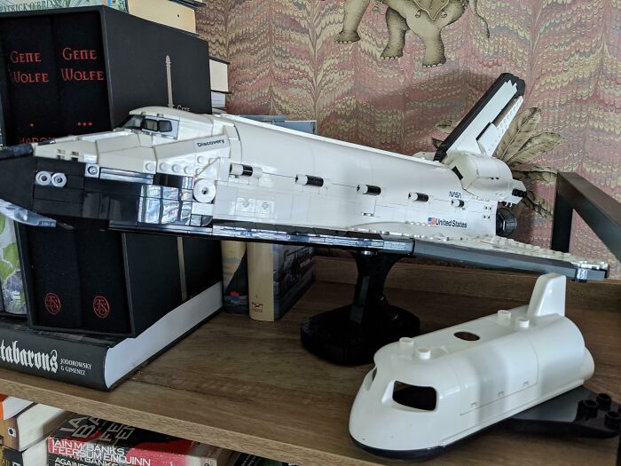 The Difference Between LEGO's Most Basic And Most Advanced Space Shuttle Sets