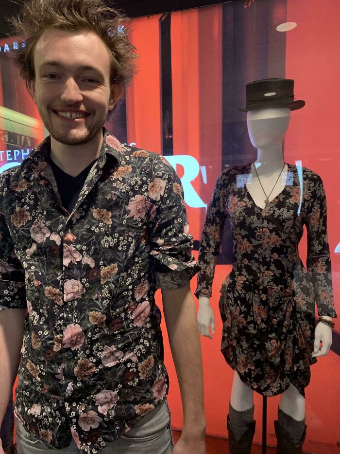 Immediately After Seeing Doctor Sleep, My Boyfriend And I Realized That His Shirt Is Almost The Same Exact Pattern As The Lead Actresses Dress