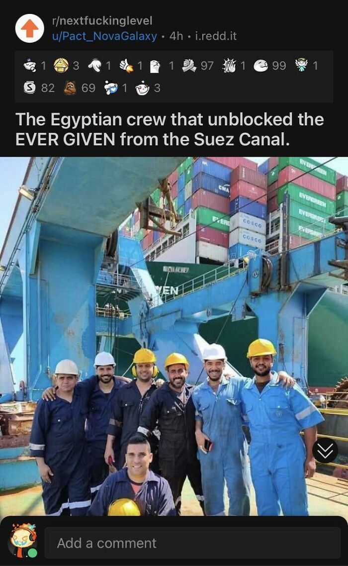 El personal egipcio que desbloqueó el barco Ever Given del canal de Suez