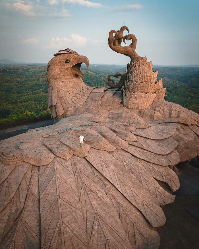 Jadayupara, The Largest Avian Sculpture In The World
