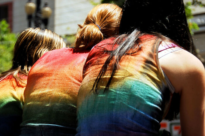 Woman Doesn’t Tell Coworkers About Her Polyamorous Relationship, Gets Accused Of Cheating By One Of The Colleagues Woman Doesn’t Tell Coworkers About Her Polyamorous Relationship, Gets Accused Of Cheating By One Of The Colleagues