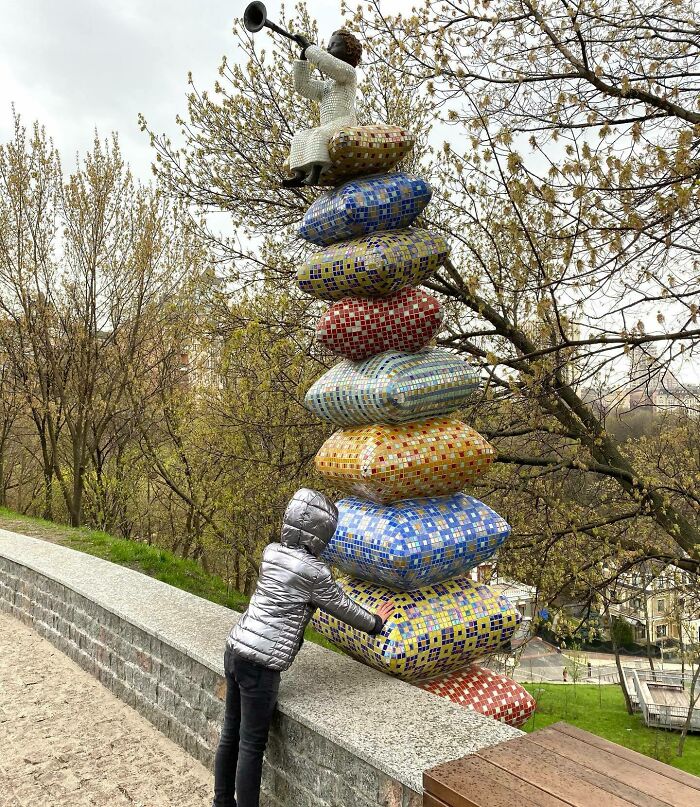 Pillow Sculpture In Kyiv