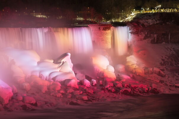 Frozen-Niagara-61fc0fbe4d9b5.jpg
