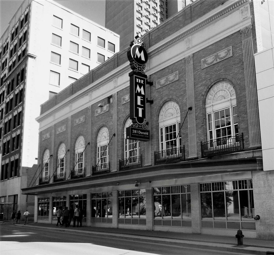 I Take Photos Of Winnipeg, Capturing Old With The New I Take Photos Of Winnipeg, Capturing Old With The New