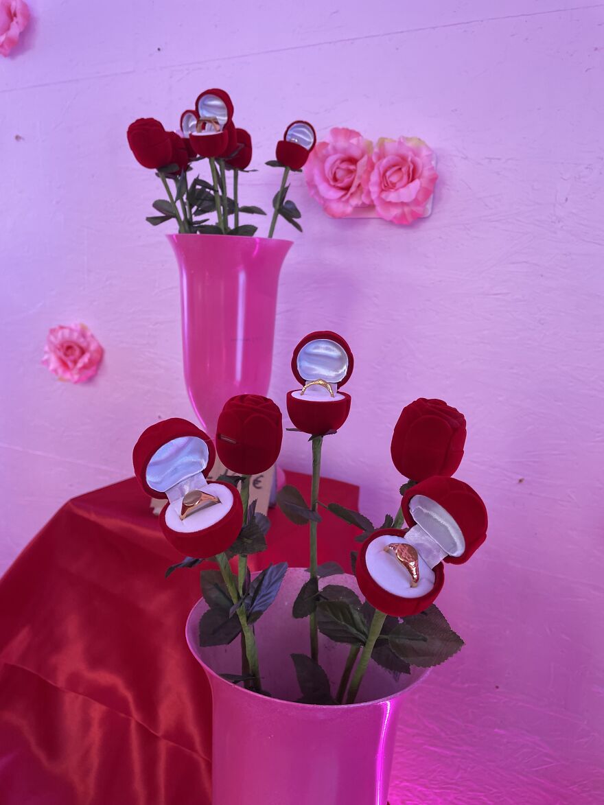 I've Packed My Jewelry Into Roses And Sold Them In The Soviet Flower Market (14 Pics) I've Packed My Jewelry Into Roses And Sold Them In The Soviet Flower Market (14 Pics)