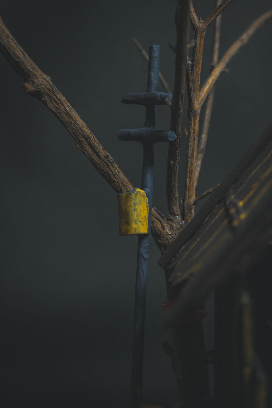 I Built An Abandoned Garage Diorama For My Matchbox Scale Model