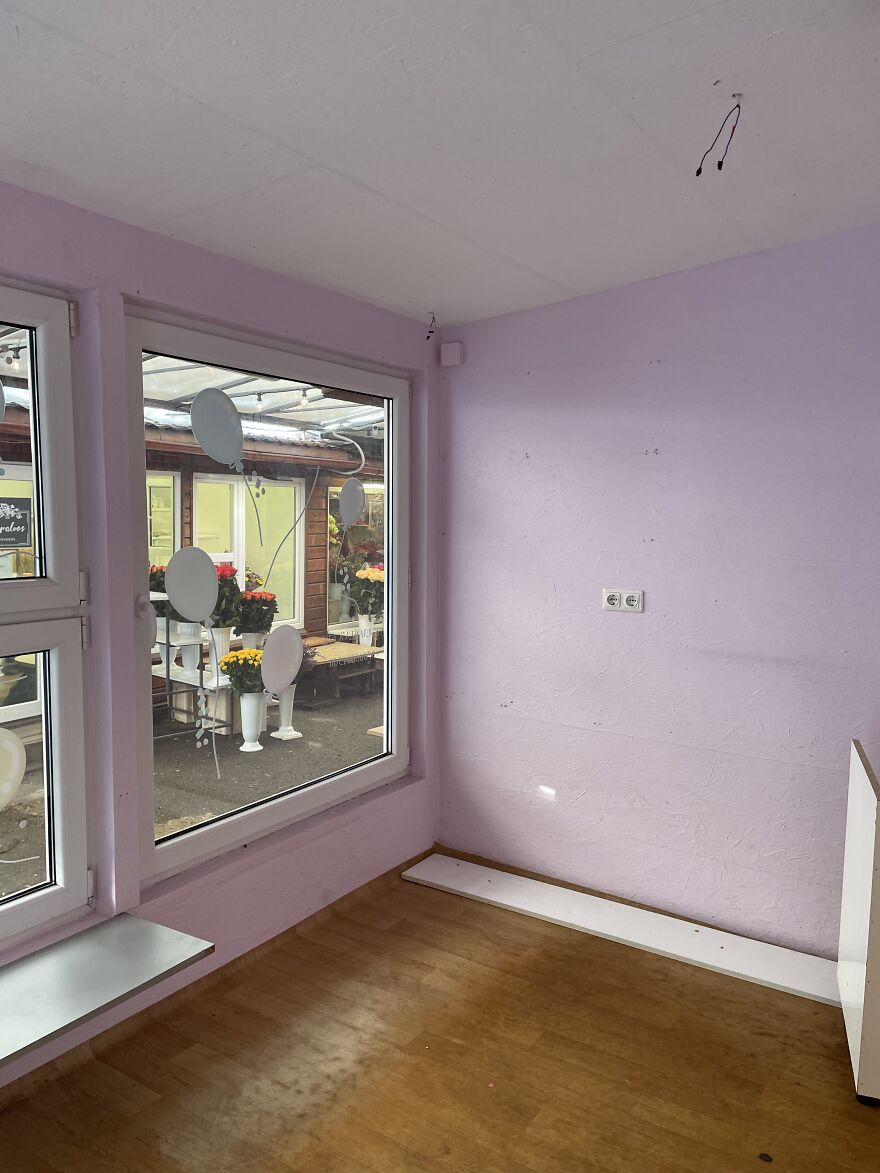 I've Packed My Jewelry Into Roses And Sold Them In The Soviet Flower Market (14 Pics) I've Packed My Jewelry Into Roses And Sold Them In The Soviet Flower Market (14 Pics)