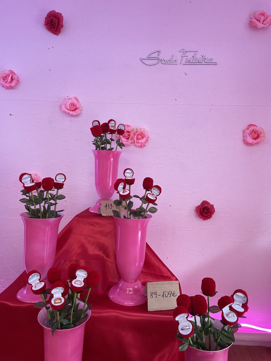 I've Packed My Jewelry Into Roses And Sold Them In The Soviet Flower Market (14 Pics) I've Packed My Jewelry Into Roses And Sold Them In The Soviet Flower Market (14 Pics)