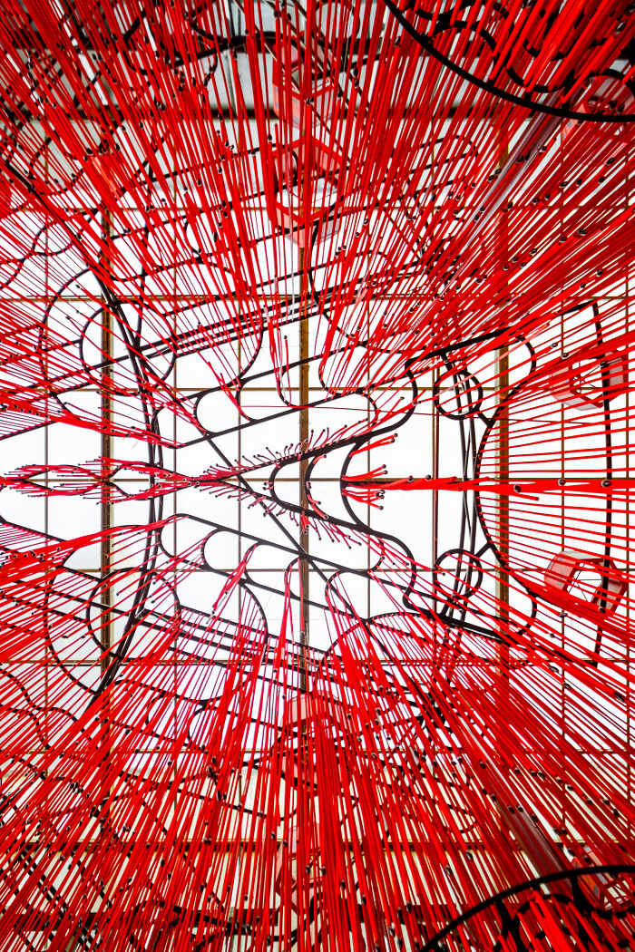 "Memory Veil": 10,000 Strands Of Red String Beads Art Installation (20 Pics) "Memory Veil": 10,000 Strands Of Red String Beads Art Installation (20 Pics)