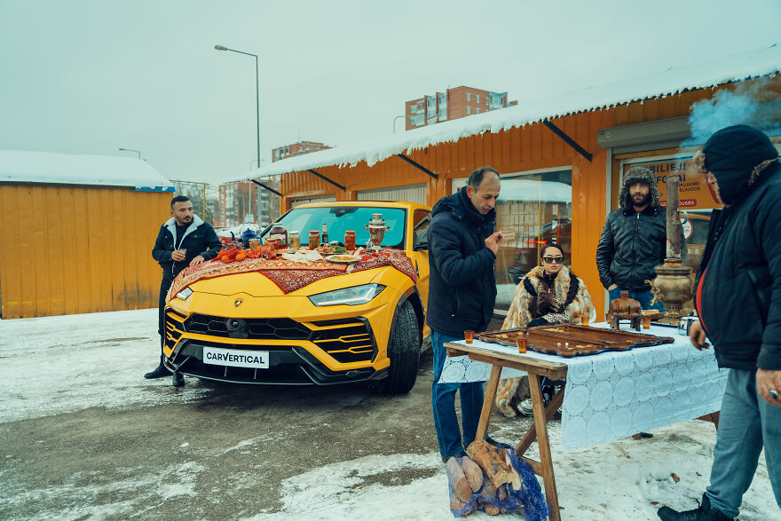 Only In Eastern Europe: The Picnic At -20 Degrees