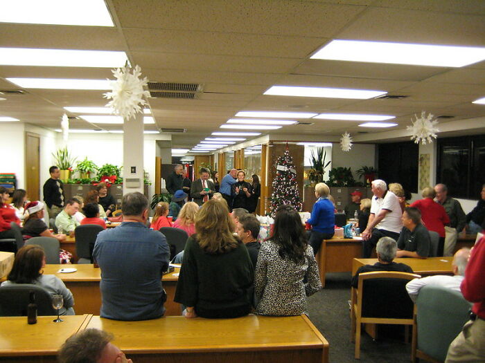 “You Are Not ‘Family’ To Your Company”: Online Users Discuss Whether You Should Put Your Job’s Needs Before Your Own “You Are Not ‘Family’ To Your Company”: Online Users Discuss Whether You Should Put Your Job’s Needs Before Your Own