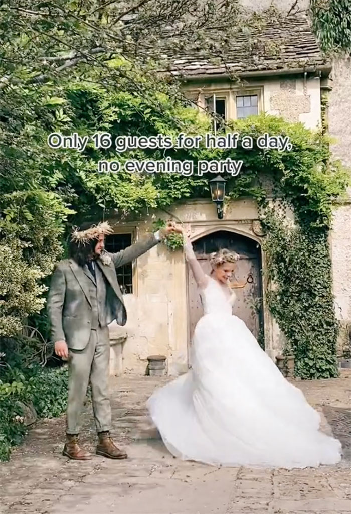 Neurodivergent Couple Throws A Sensory-Friendly Wedding So Cute And Relaxed, It Made People Wonder If That Shouldn't Be The Norm Neurodivergent Couple Throws A Sensory-Friendly Wedding So Cute And Relaxed, It Made People Wonder If That Shouldn't Be The Norm