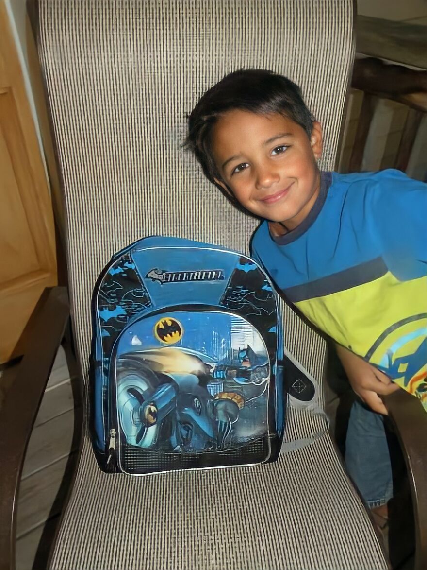 Mother Challenged Her Son To Not Use Social Media Until He Turned 18 to get $1,800 Dollars Mother Challenged Her Son To Not Use Social Media Until He Turned 18 to get $1,800 Dollars