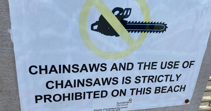 24 Priceless Caution Signs These Folks On Twitter Came Across In Hotel Rooms And Airbnbs