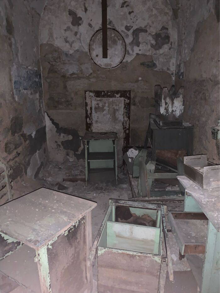 I Visited The Eastern State Penitentiary And Took Some Pictures