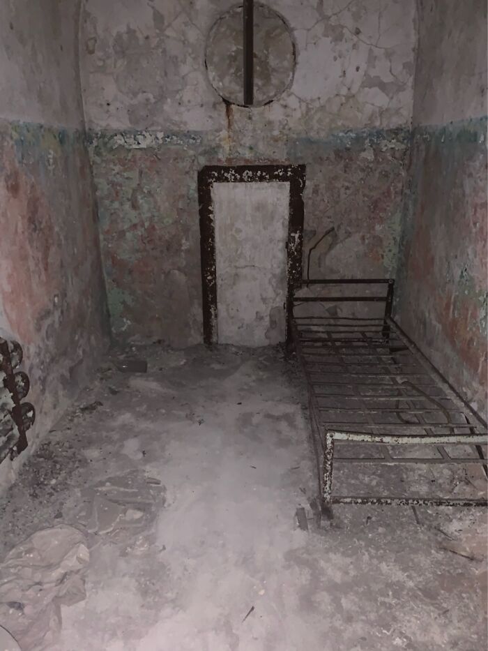 I Visited The Eastern State Penitentiary And Took Some Pictures