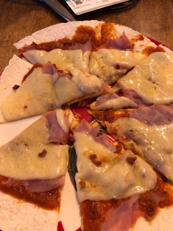 Pizza.:1 Large Tortilla,pizza Sauce,bacon Bits,pepperoni,havarti Cheese(Amounts As Preferred):)