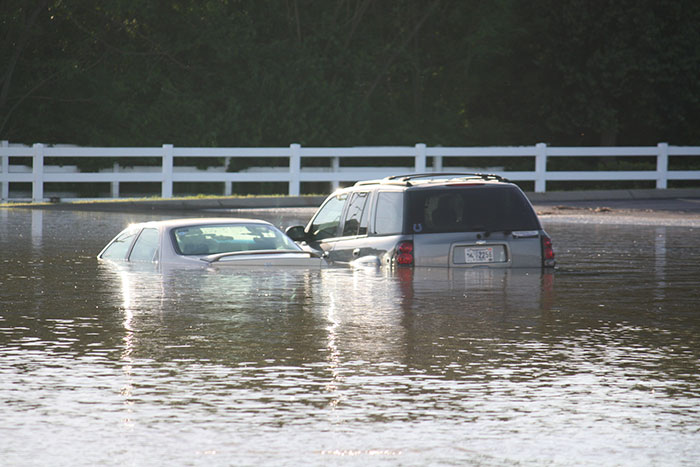 How To Survive If You're In A Sinking Car