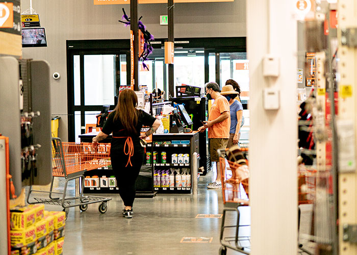 Employee Teaches Manager A Lesson By Maliciously Complying To Her Rule About Clocking Out Only With Permission Employee Teaches Manager A Lesson By Maliciously Complying To Her Rule About Clocking Out Only With Permission