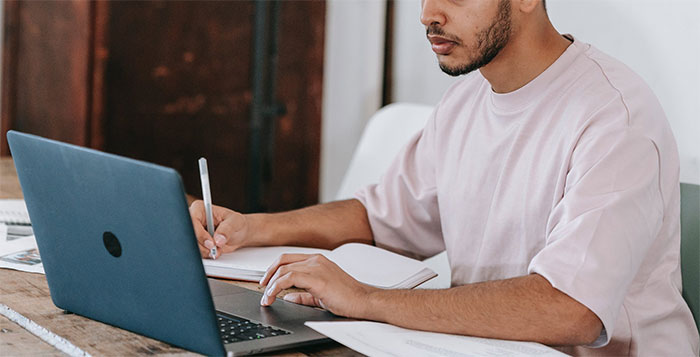 Person From A "3rd World Country" Reveals How Working Conditions In The US Ruined His American Dream Completely Person From A "3rd World Country" Reveals How Working Conditions In The US Ruined His American Dream Completely