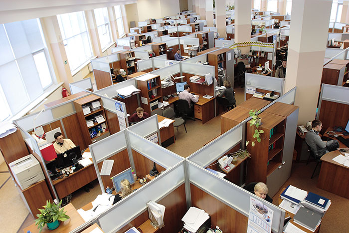 “Nadie quiere trabajar”: Explicación detallada sobre por qué los empleadores deberían dejar de quejarse