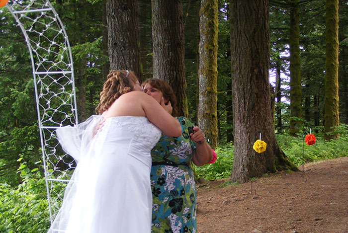 Woman Gets Labeled A Jerk For Refusing To Attend Friend’s Wedding After Her Fiance Is Not Invited Woman Gets Labeled A Jerk For Refusing To Attend Friend’s Wedding After Her Fiance Is Not Invited