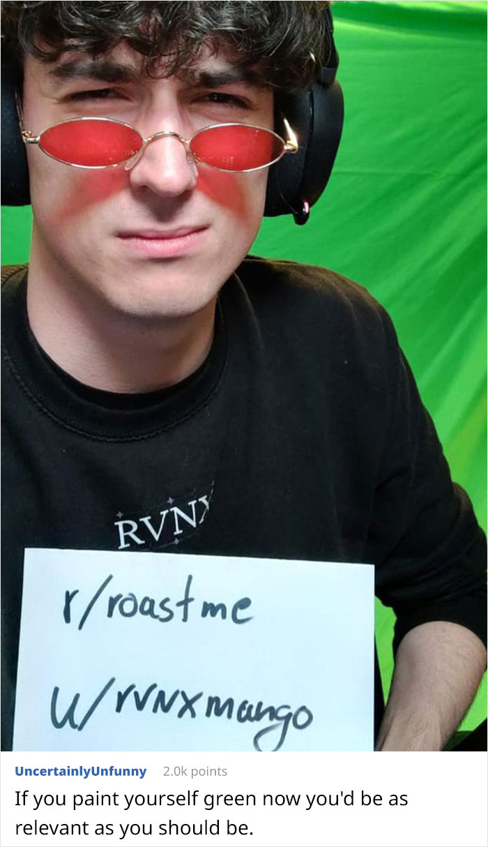 I Own A Greenscreen Because I Make Videos For My 200 Youtube Subs. Do It. Try To Roast Me.