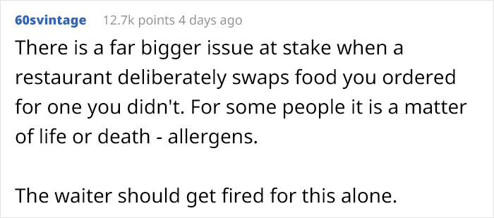 Waiter Wants To "Protect" Woman's Slim Figure, Swaps Her Order For Chicken Waiter Wants To "Protect" Woman's Slim Figure, Swaps Her Order For Chicken
