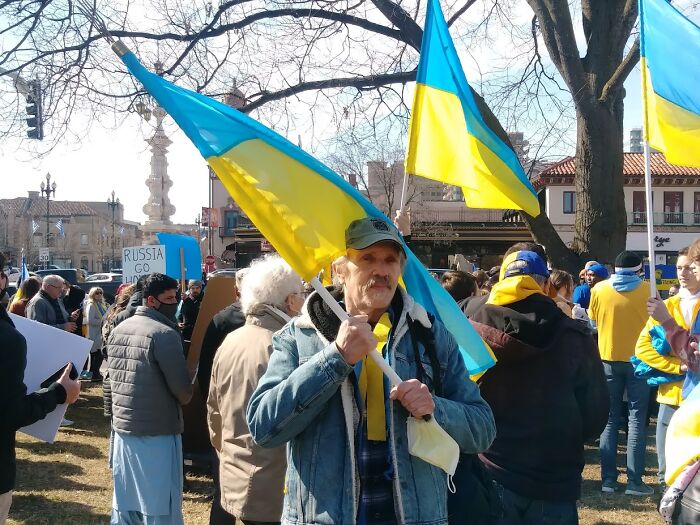 Me Standing With Our Ukrainian Citizens Here In Kc.