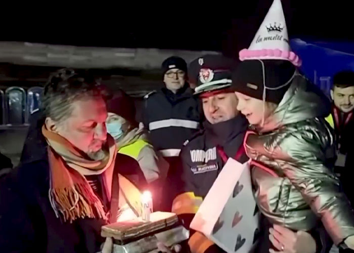 Refugee Camp Volunteers And Local Authorities Throw A Surprise Birthday Party For A 7-Year-Old Ukrainian Girl