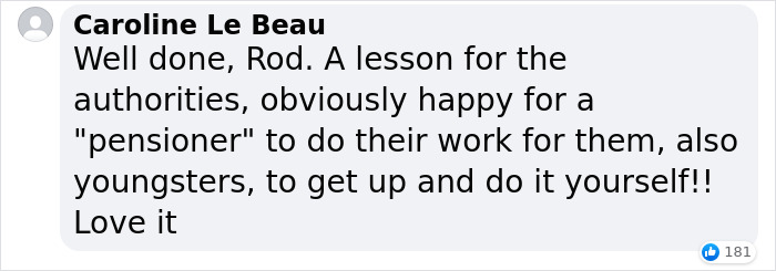 “My Ferrari Can’t Go Through,” Jokes Sir Rod Stewart Whilst Filling In Potholes Near His Essex Home “My Ferrari Can’t Go Through,” Jokes Sir Rod Stewart Whilst Filling In Potholes Near His Essex Home