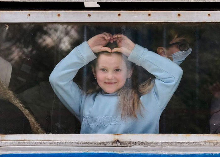 Polish Parents Leave Baby Strollers For Arriving Ukrainian Refugees As An Act Of Solidarity Polish Parents Leave Baby Strollers For Arriving Ukrainian Refugees As An Act Of Solidarity