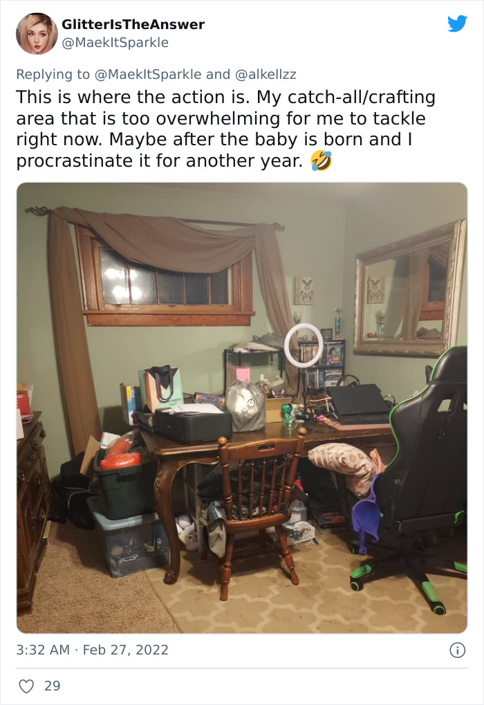 Mom Asked Parents To Post Honest And Unstaged Pictures Of Their Rooms, 33 People Deliver Mom Asked Parents To Post Honest And Unstaged Pictures Of Their Rooms, 33 People Deliver
