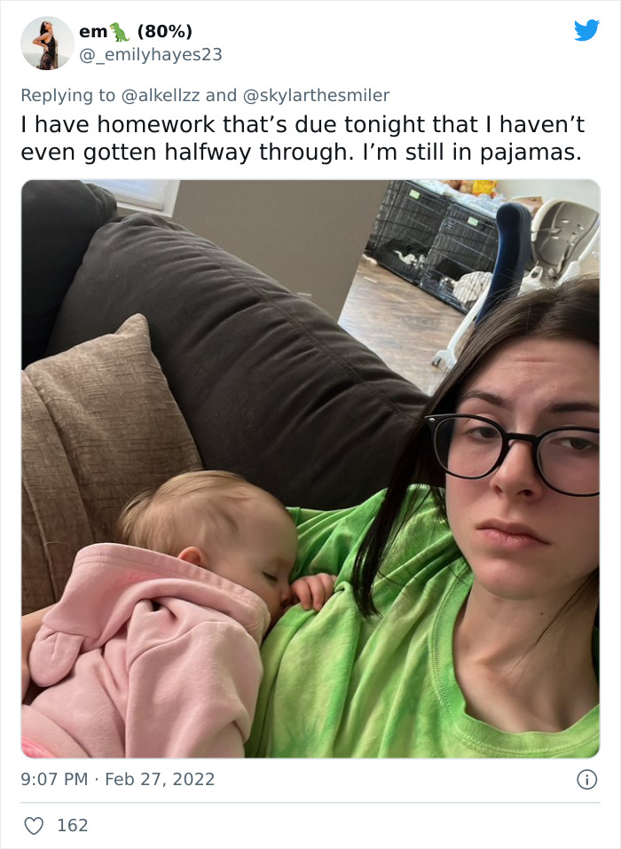 Mom Asked Parents To Post Honest And Unstaged Pictures Of Their Rooms, 33 People Deliver Mom Asked Parents To Post Honest And Unstaged Pictures Of Their Rooms, 33 People Deliver