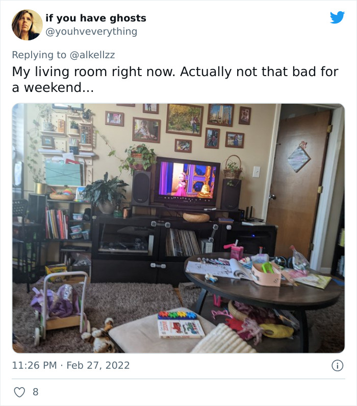 Mom Asked Parents To Post Honest And Unstaged Pictures Of Their Rooms, 33 People Deliver Mom Asked Parents To Post Honest And Unstaged Pictures Of Their Rooms, 33 People Deliver