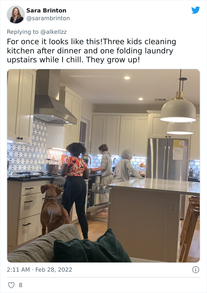 Mom Asked Parents To Post Honest And Unstaged Pictures Of Their Rooms, 33 People Deliver Mom Asked Parents To Post Honest And Unstaged Pictures Of Their Rooms, 33 People Deliver