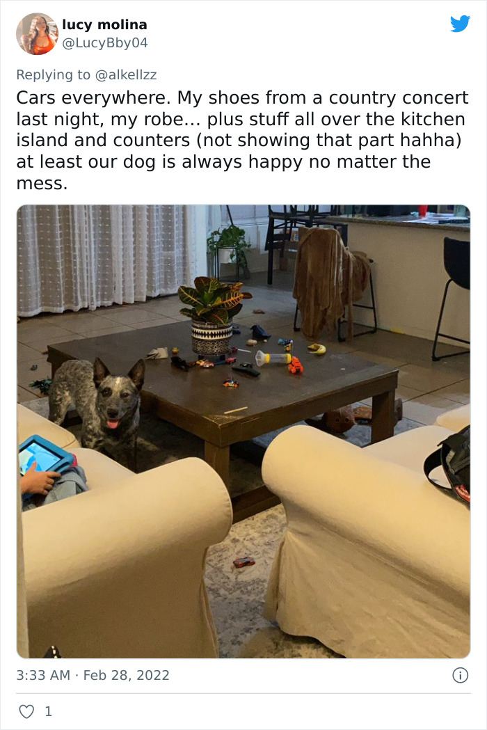 Mom Asked Parents To Post Honest And Unstaged Pictures Of Their Rooms, 33 People Deliver Mom Asked Parents To Post Honest And Unstaged Pictures Of Their Rooms, 33 People Deliver