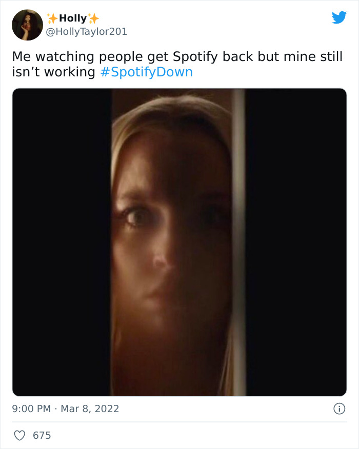 Spotify-Down-Memes-2022