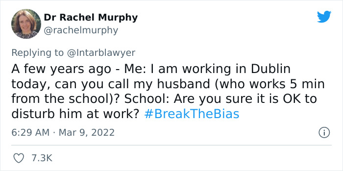 Mansplainer Too Smug For His Own Good “Lays Down” Phone Usage Etiquette In Court To Woman Who Turns Out To Be A Judge Mansplainer Too Smug For His Own Good “Lays Down” Phone Usage Etiquette In Court To Woman Who Turns Out To Be A Judge