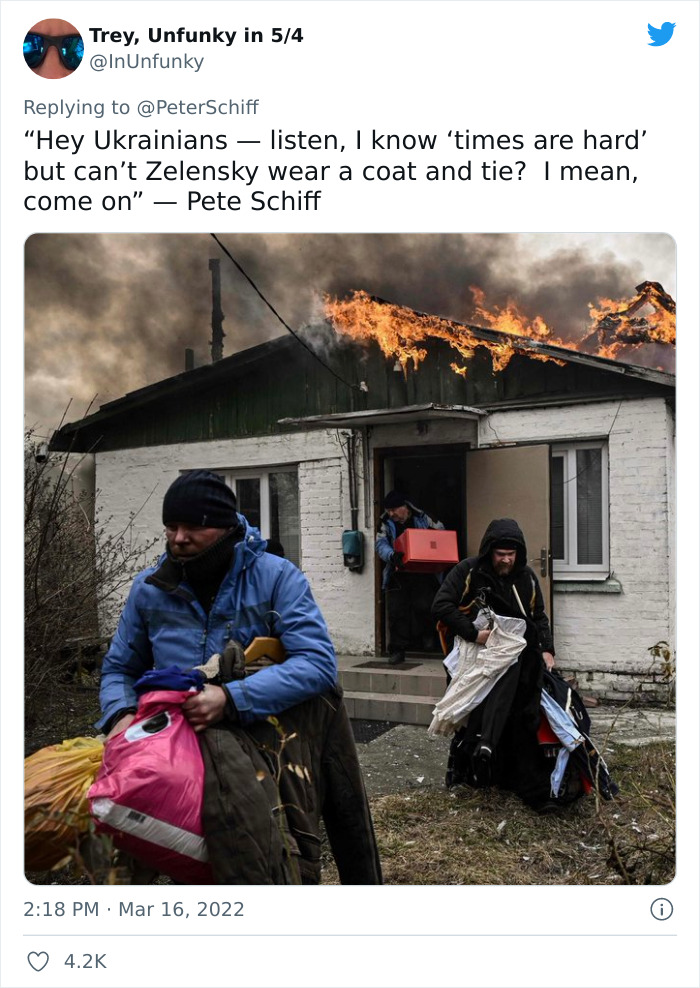 Man Is Upset The President Of Ukraine Didn't Wear A Suit When Addressing The US Congress, Voices It On Twitter, Gets A Major Reality Check Man Is Upset The President Of Ukraine Didn't Wear A Suit When Addressing The US Congress, Voices It On Twitter, Gets A Major Reality Check