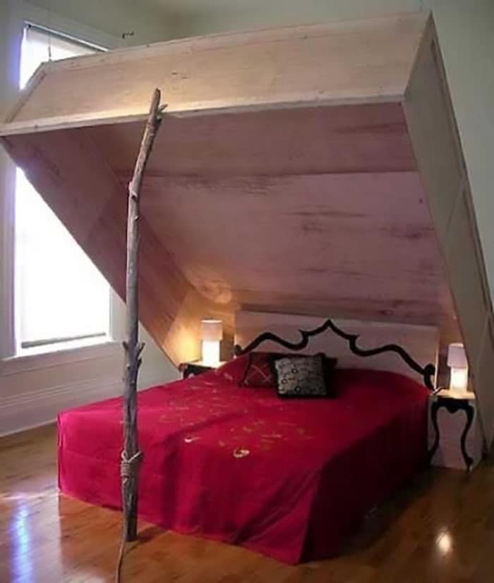 30 Best ‘Bedrooms With Threatening Auras’ Shared On This Hilarious Facebook Group