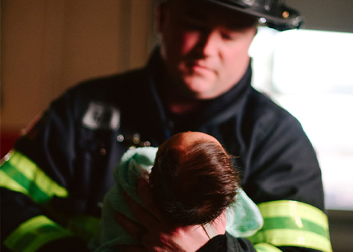Teen Mows Lawns And Scraps Metal For Months To Save $10k And Finance A Baby Box, Which Already Saved 15 Lives Teen Mows Lawns And Scraps Metal For Months To Save $10k And Finance A Baby Box, Which Already Saved 15 Lives