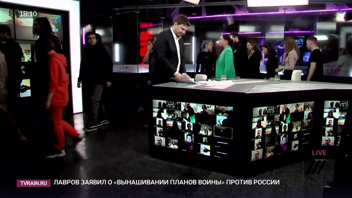Independent Russian Broadcaster Walks Off Set After Government Passes Law That Imposes A 15-Year Jail Sentence For 